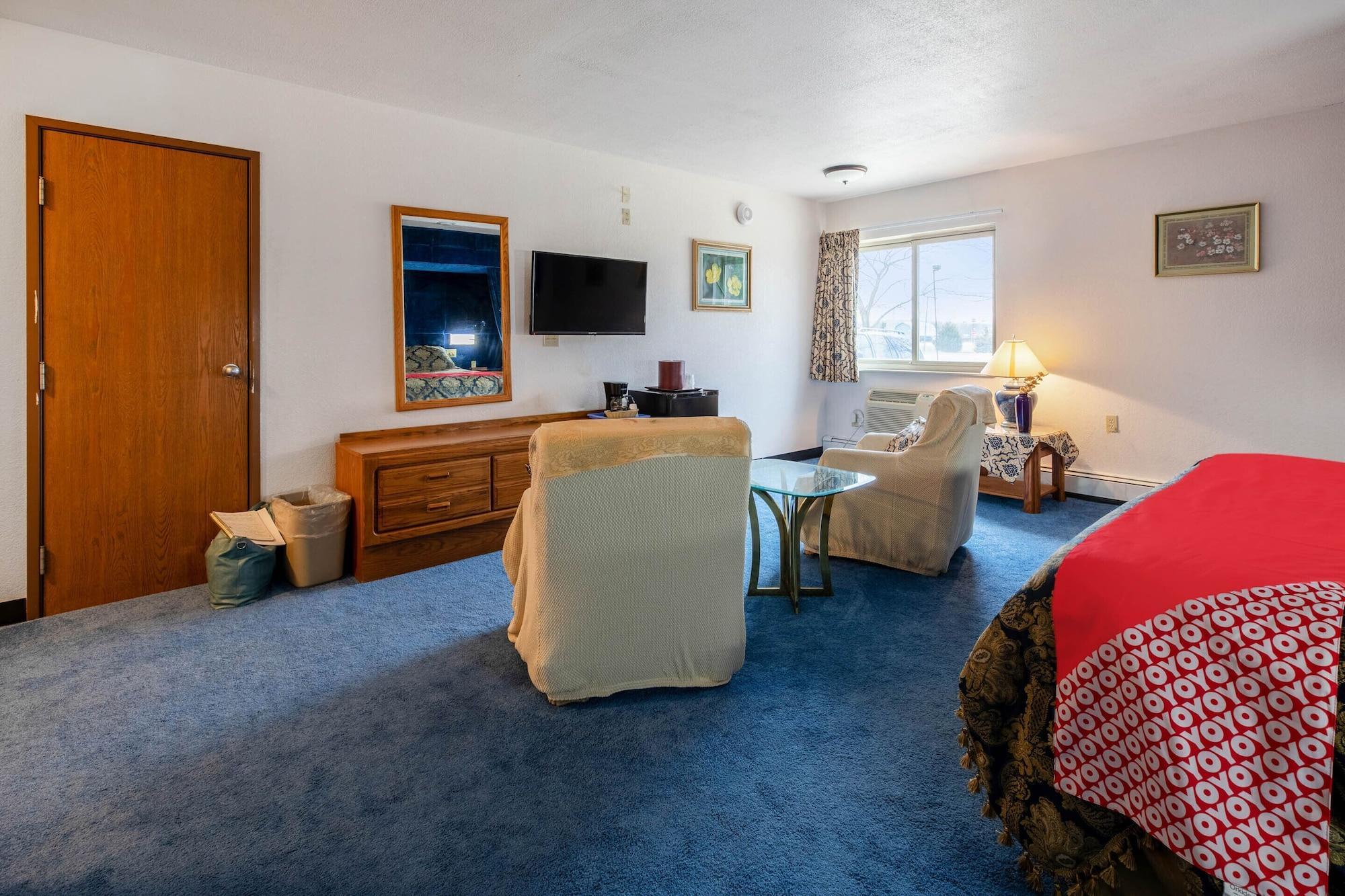 Oyo Hotel Chesaning Route 52 & Hwy 57 ภายนอก รูปภาพ