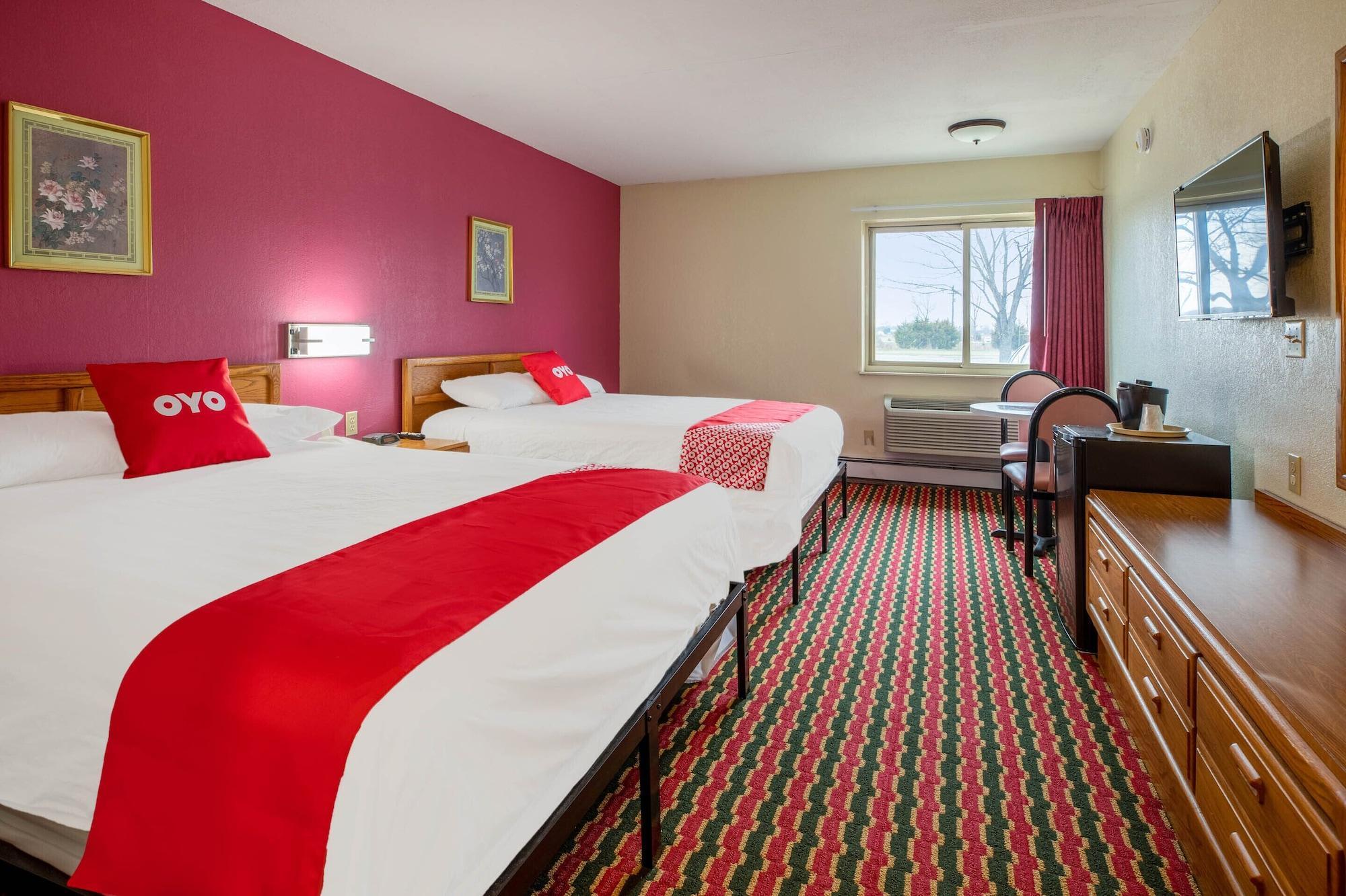 Oyo Hotel Chesaning Route 52 & Hwy 57 ภายนอก รูปภาพ